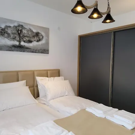 Apartment Massiv Centar Lux *